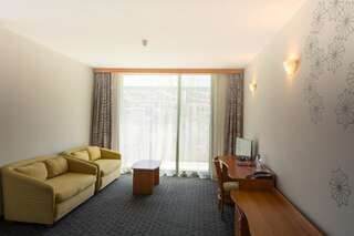 Отель MPM Hotel Kalina Garden - Все включено Солнечный Берег Семейный люкс (для 3 взрослых)-2